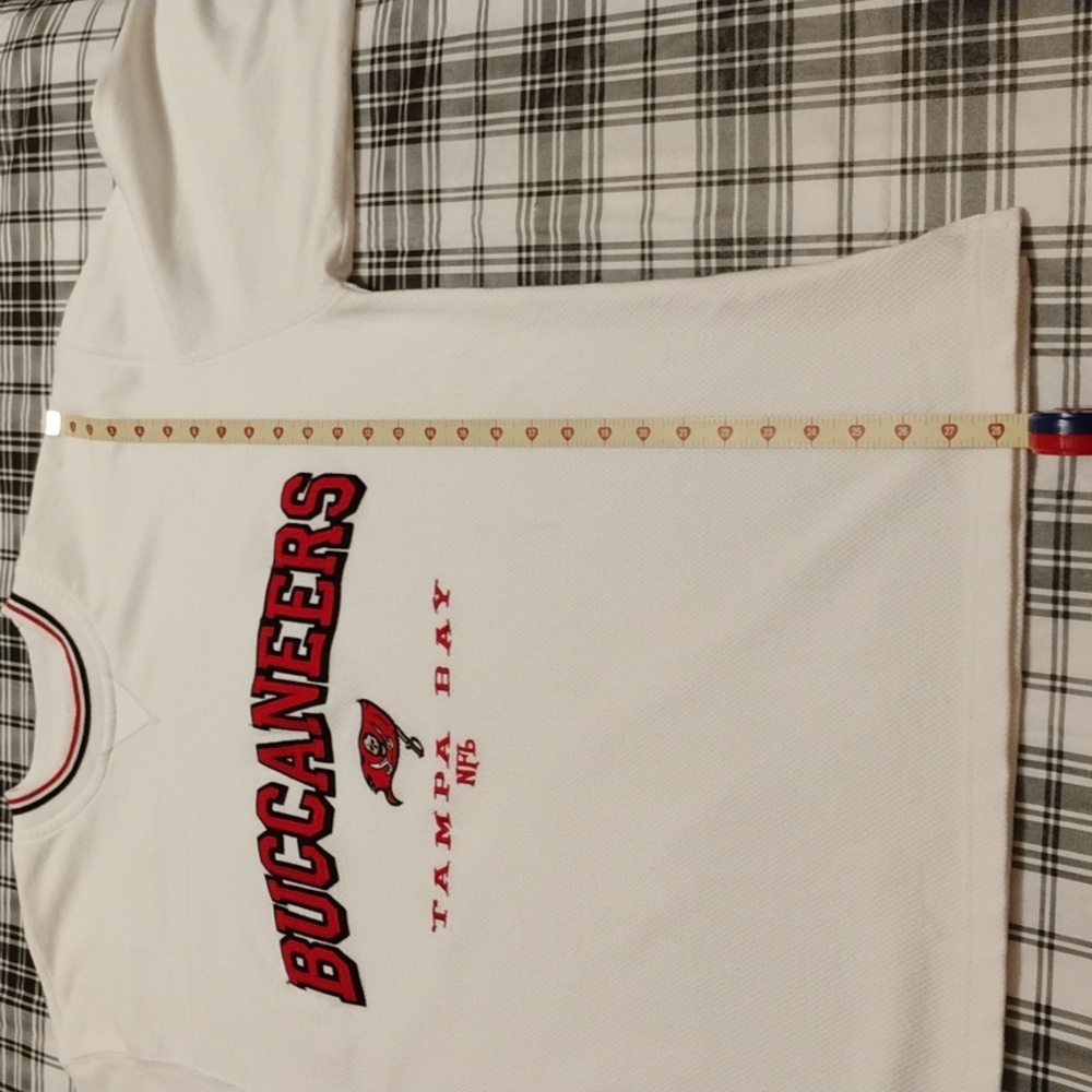 Tampa Bay Buccaneer White Long Sleeve Shirt – Ladies – Medium - Picture 6 of 7